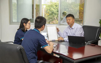 集工微故事丨洪昱斌：潜心钻研二十四载，匠心铸就“膜”之路